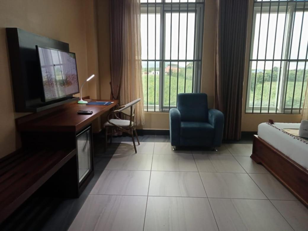 Cate Hotel Morogoro Kültér fotó